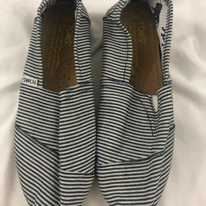 TOMS striped flats